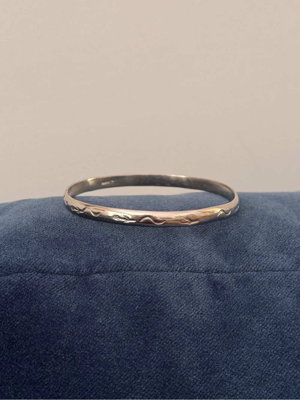 Vintage Mexico 925 Sterling Silver Flower engraved Bangle Bracelet